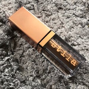 Stila shimmer& Glow liquid eyeshadow 👁 smoky